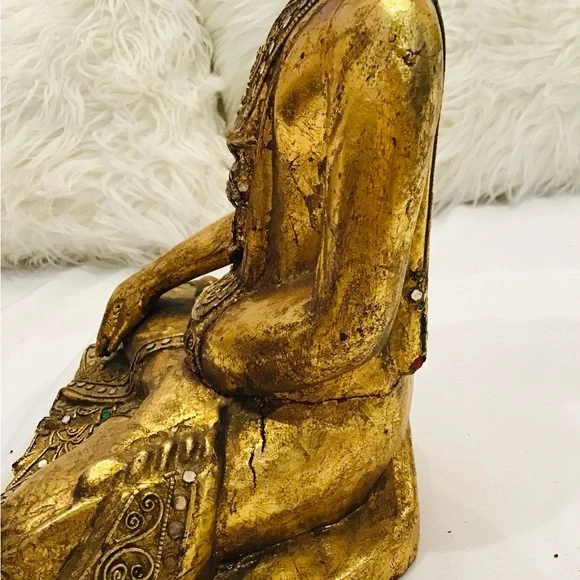 Gold Buddha Statue with Red Accents - Picture 10 of 13